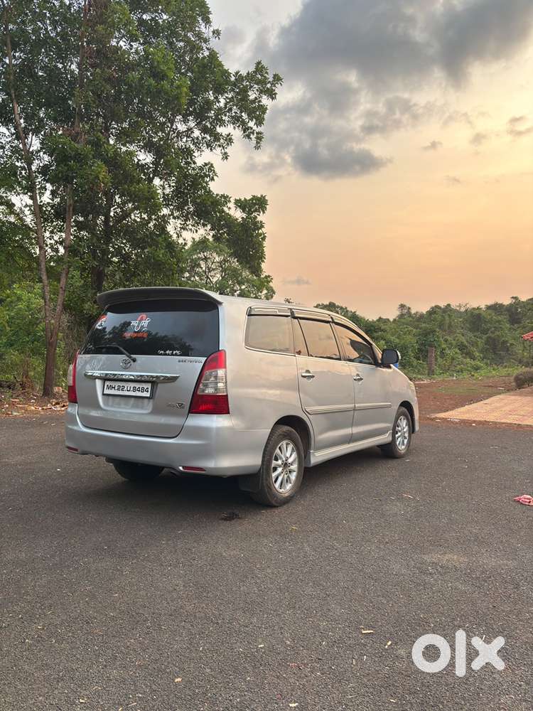 Toyota Innova Diesel 2012