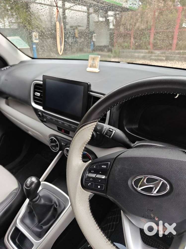 Hyundai Venue 1.2 S Plus, 2023, Petrol