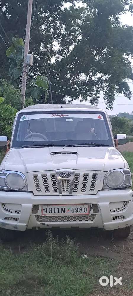 Mahindra Scorpio 2014 White Colour Hai Or Tayre V New H