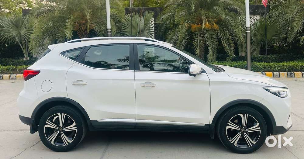 Mg Astor 1.3 Savvy Turbo At S Red, 2023, Petrol