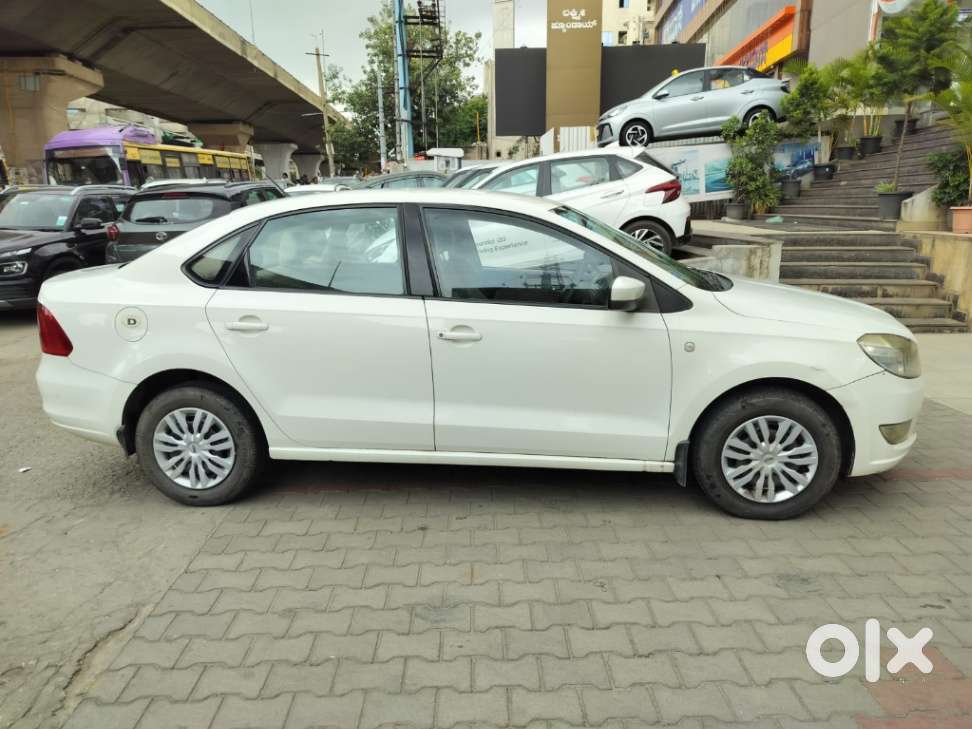 Skoda Rapid Ambition 1.6 Tdi Cr Manual Plus, 2013, Diesel