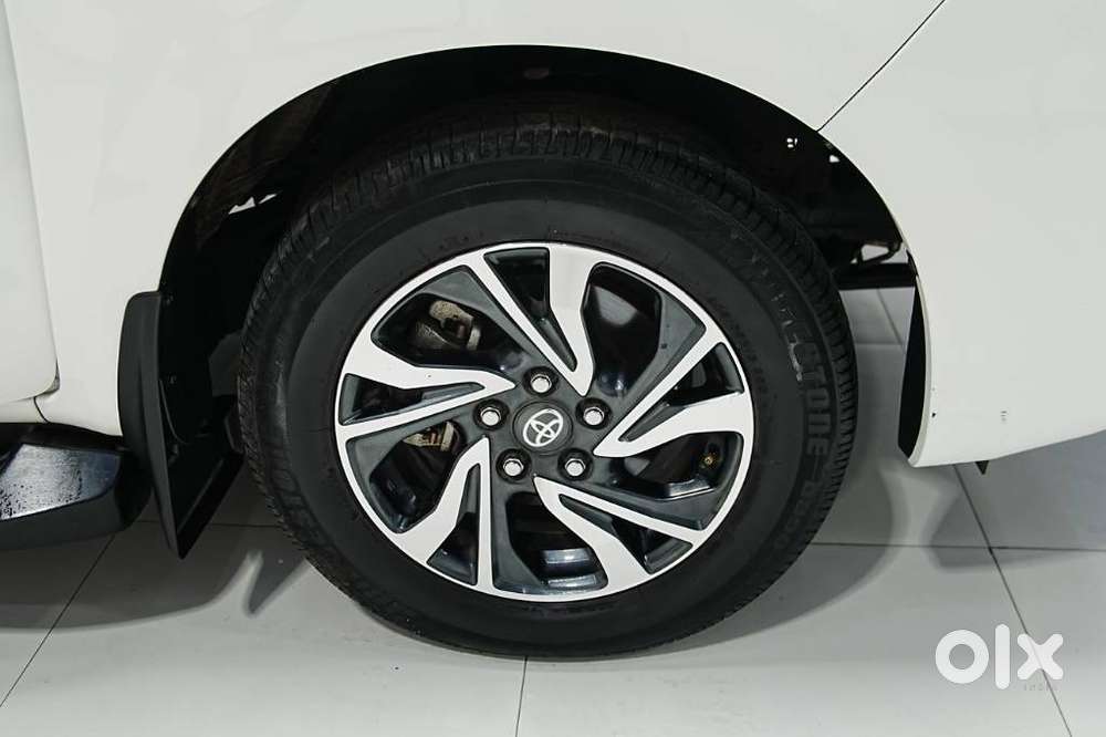 Toyota Innova Crysta 2.4 G Plus Mt 7 Str, 2024, Diesel