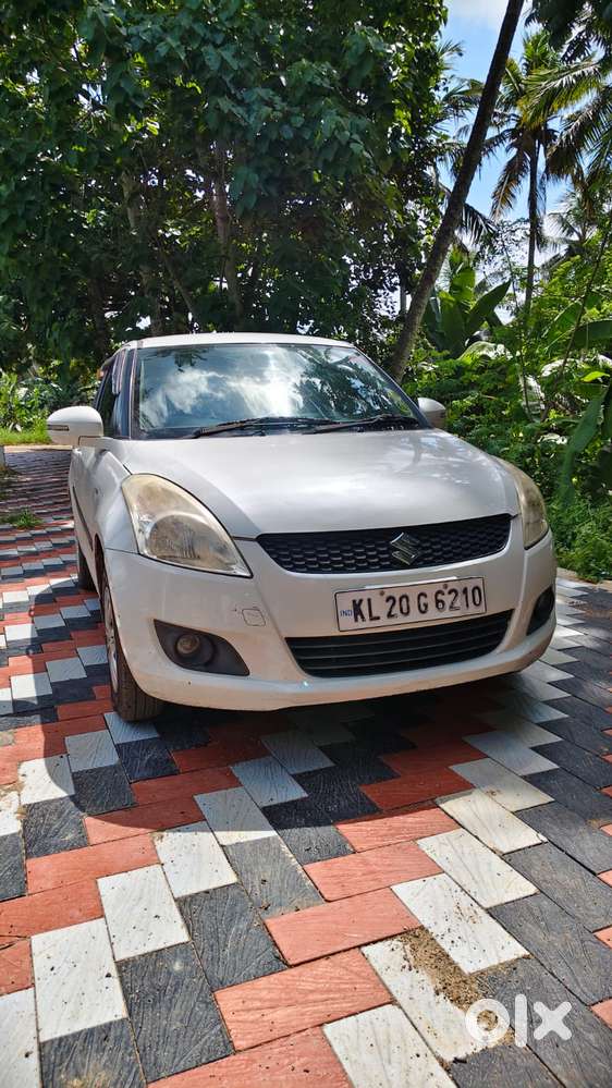 Maruti Suzuki Swift Vxi With Abs, 2014, Petrol