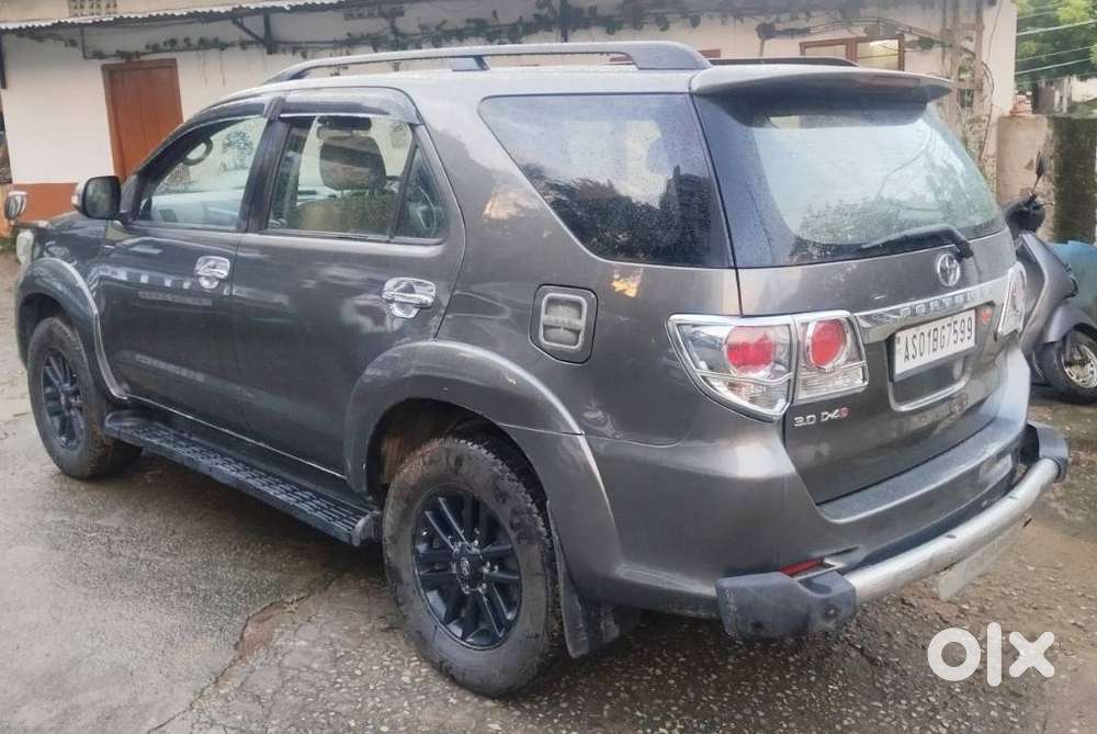 Toyota Fortuner [2021-ongoing] 2.8 2wd Diesel Mt, 2013, Diesel