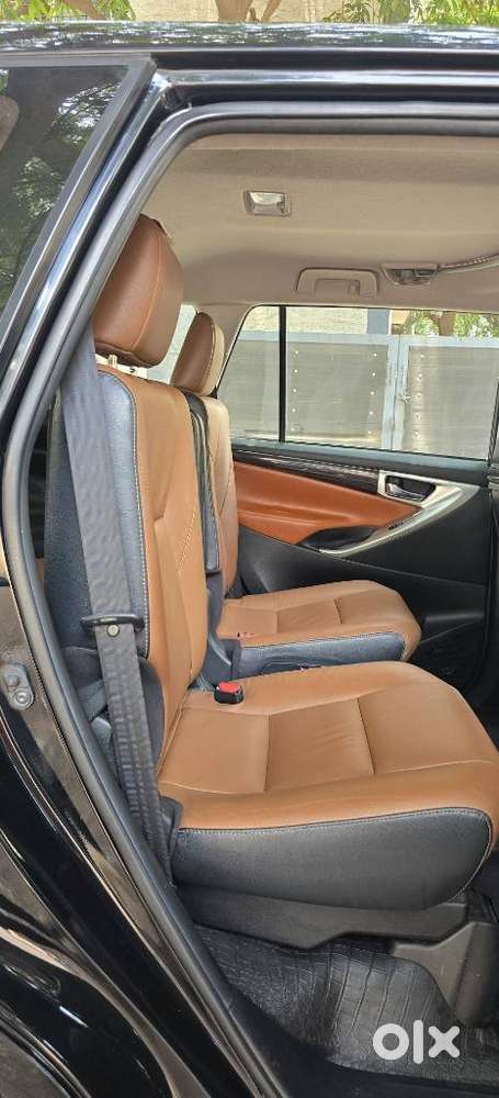 Toyota Innova Crysta 2.8z Automatic, 2017, Diesel