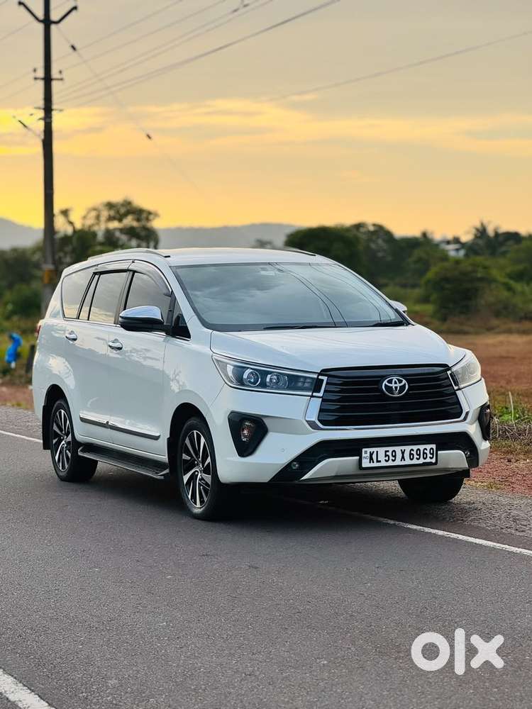 Toyota Innova Crysta 2.8z Automatic, 2021, Diesel