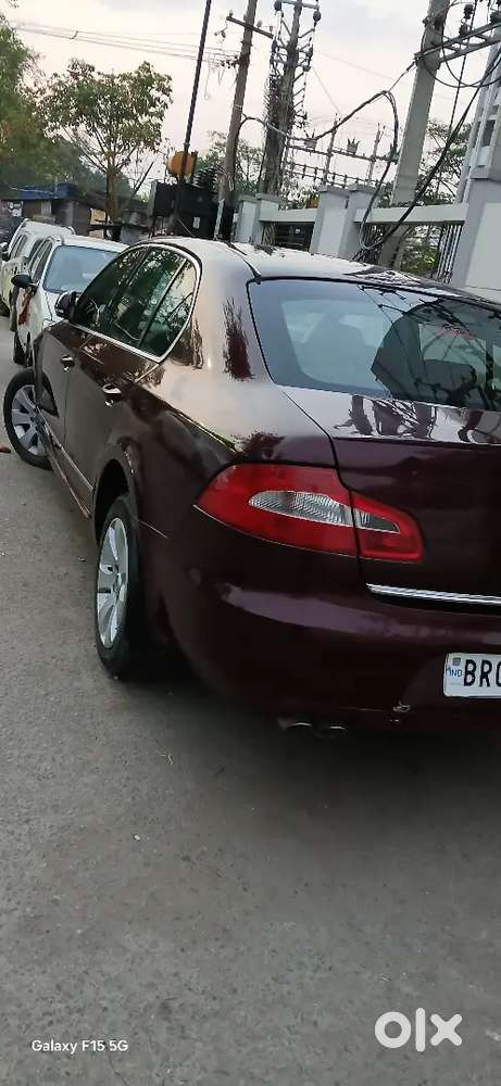 Skoda Superb 2012 Petrol 67000 Km Driven