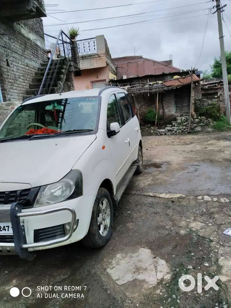 Mahindra Quanto 1.5 C8 2012