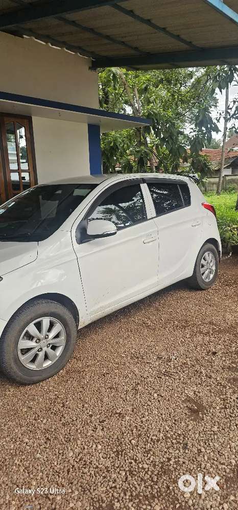 Hyundai I20 2012december  Petrol Well Maintained