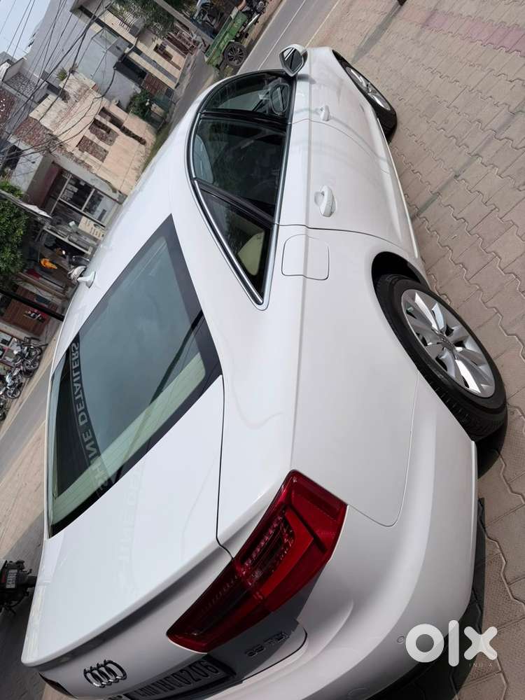 Audi A6 Diesel Automatic 2015 Km Driven 110000