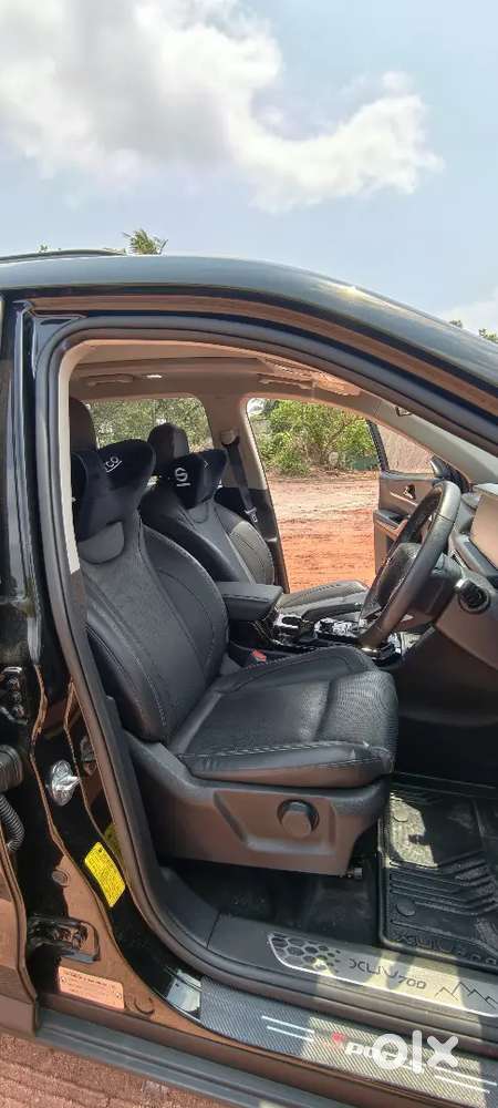 Mahindra Xuv700 Ax7 2025 Diesel Automatic 10000 Km Driven