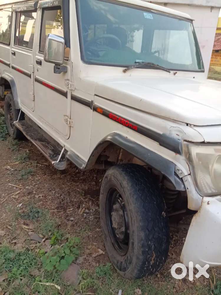 Bolero 9 Seater Gadi Condition No 1