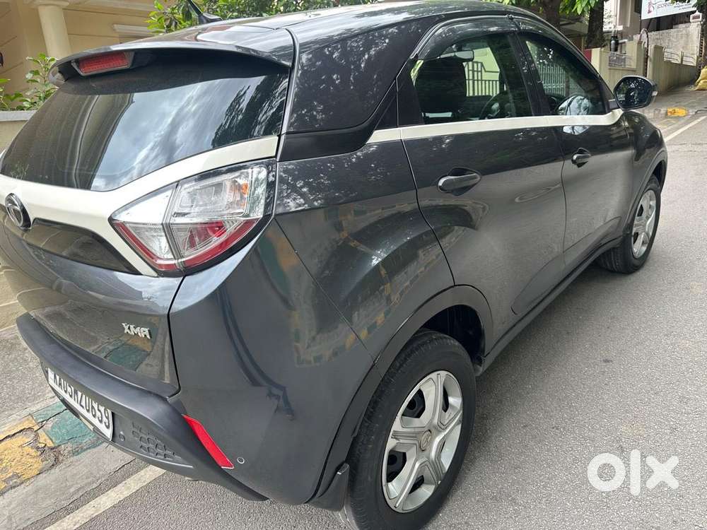 Tata Nexon 1.2 Revotron XMA, 2018, Petrol