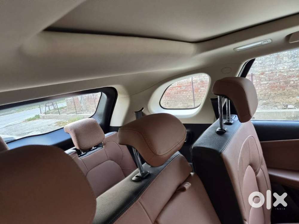 Mg Hector Plus Sharp Pro 1.5 Turbo Petrol Cvt 6 Str, 2024, Petrol
