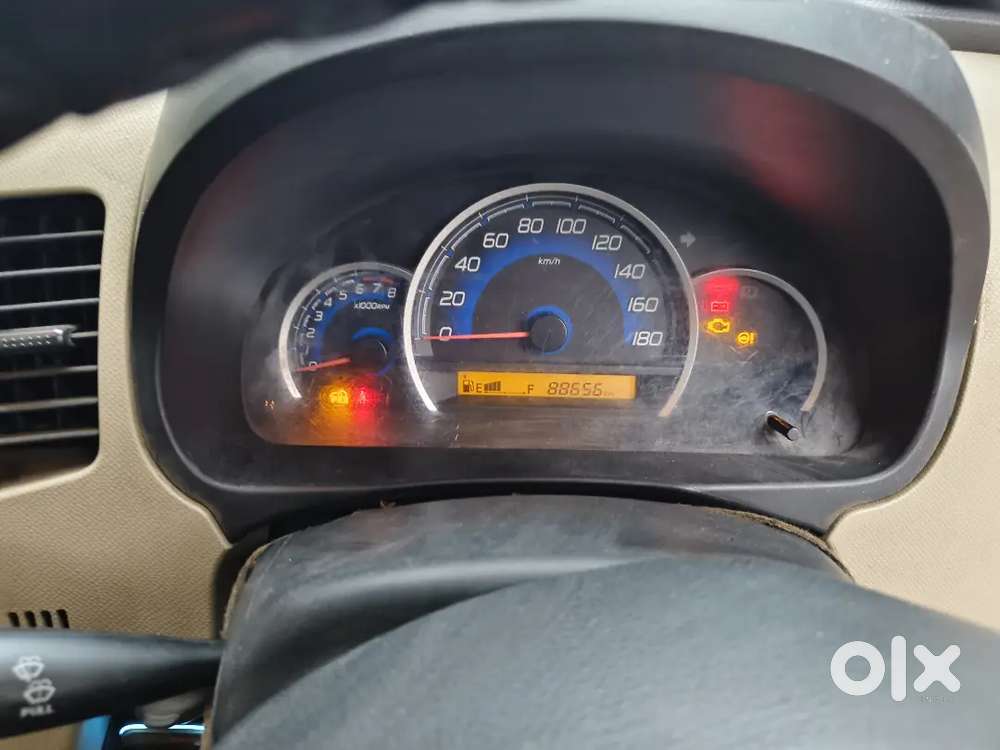 Smooth Engine Child Ac Front Glass Crack 2 Owner Petrol Cng