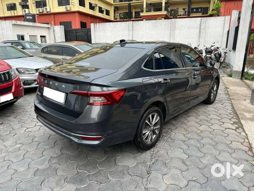 Skoda Slavia 1.0 Tsi Style At, 2022, Petrol