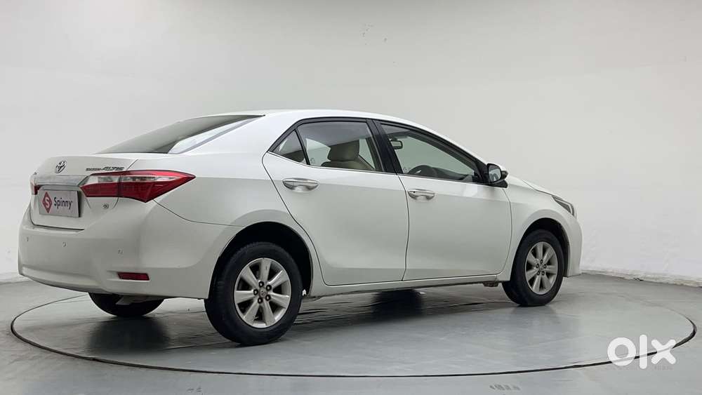 Toyota Corolla Altis 1.8 G, 2015, Petrol