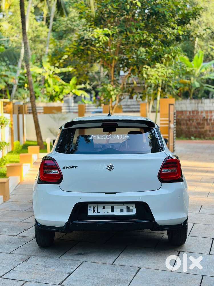 Maruti Suzuki Swift 1.2 Vxi (o), 2023, Petrol