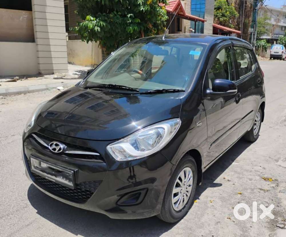 Hyundai I10 Sportz, 2013, Petrol