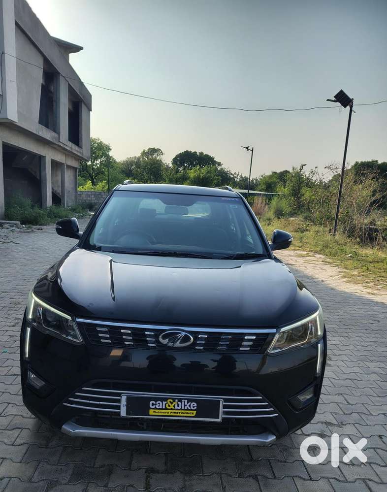 Mahindra Xuv300 W8, 2022, Petrol