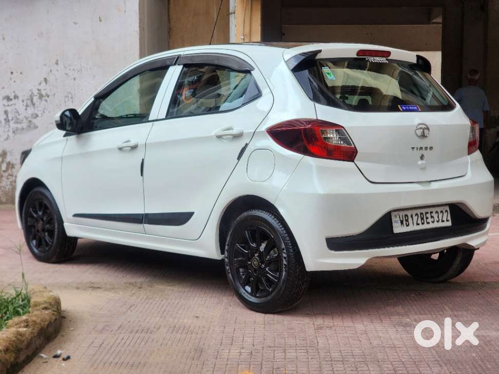 Tata Tiago 1.2 Revotron Xt (o), 2021, Petrol
