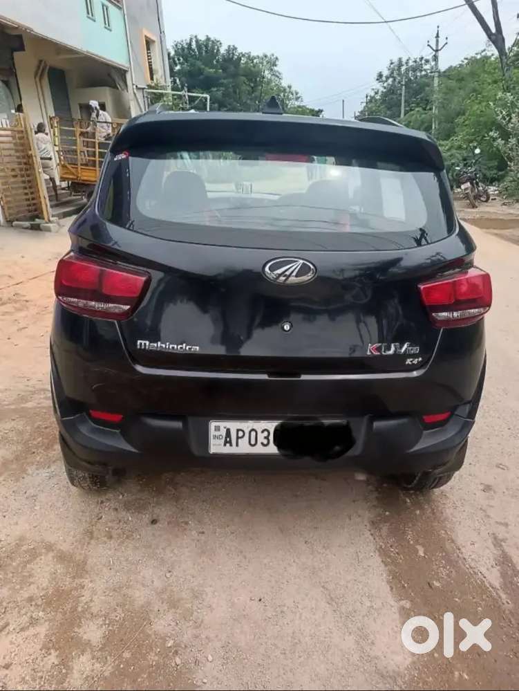 Mahindra Kuv 100