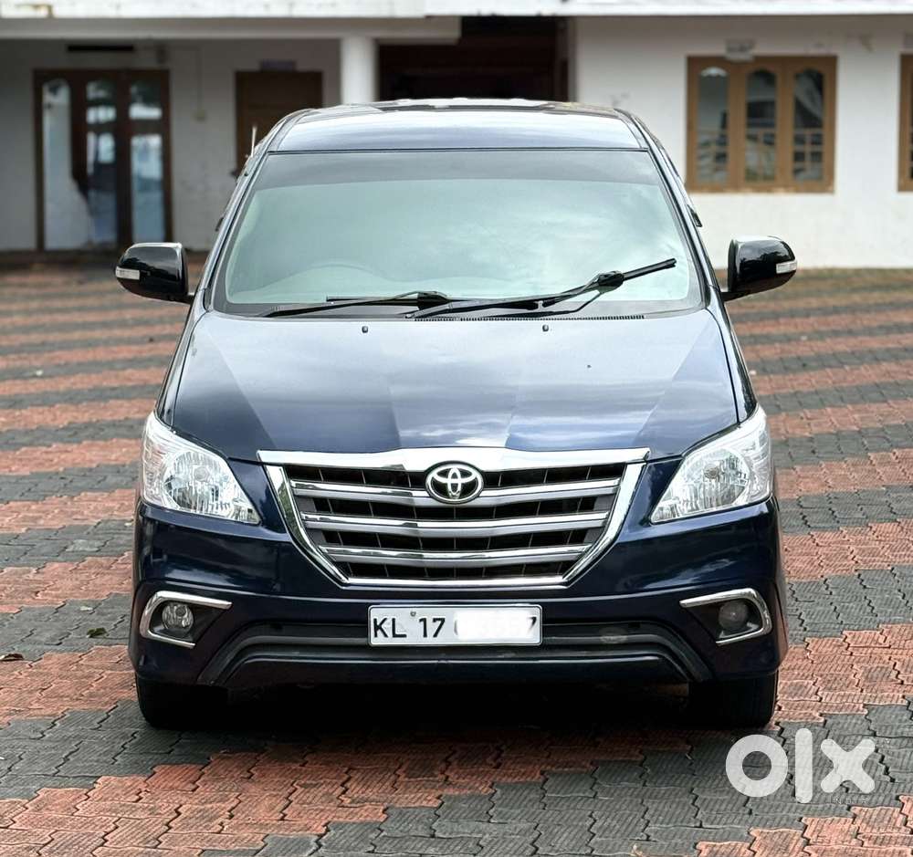 Toyota Innova 2.5 G (diesel) 8 Seater, 2005, Diesel
