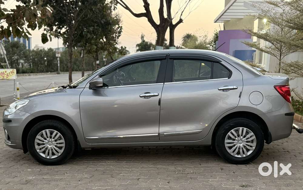 Maruti Suzuki Swift Dzire 1.3 Vxi, 2021, Petrol