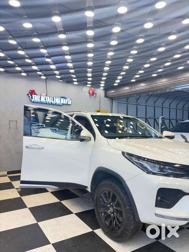 Toyota Fortuner 2023 Diesel 110000 Km Driven