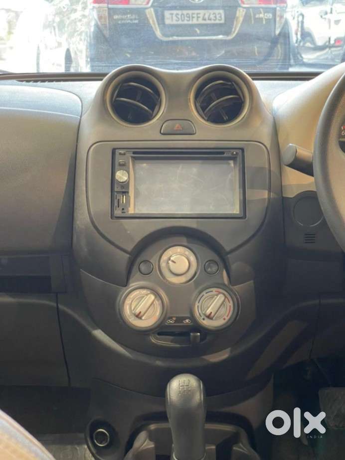 Nissan Micra Active Xv, 2015, Petrol