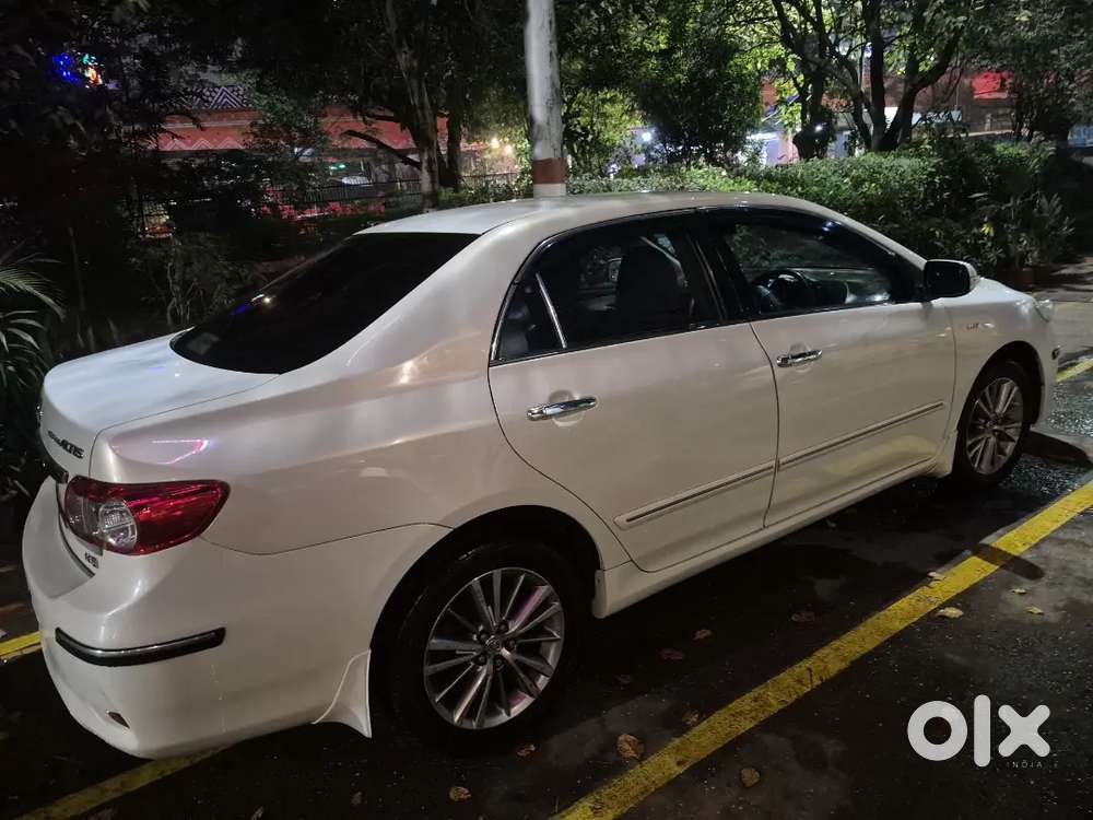 Toyota Corolla Altis 2014 Petrol Well Maintained