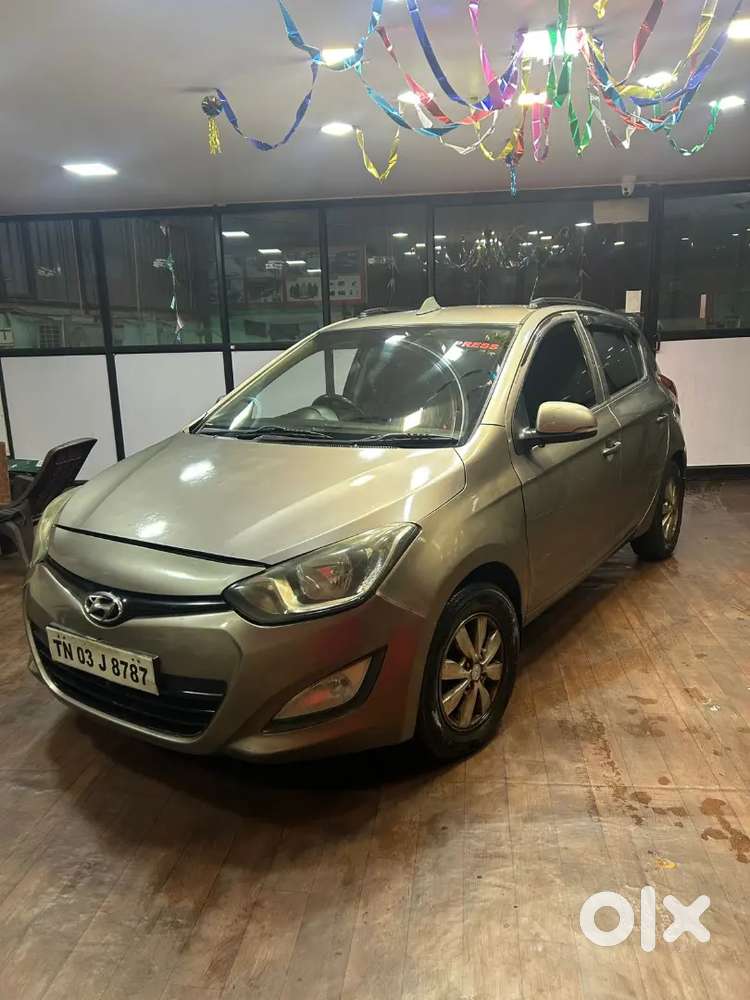 Hyundai I20 2012 Diesel 80000 Km Driven