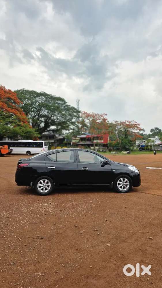 Mint Condition Nissan Sunny Diesel 2012 2nd Owner