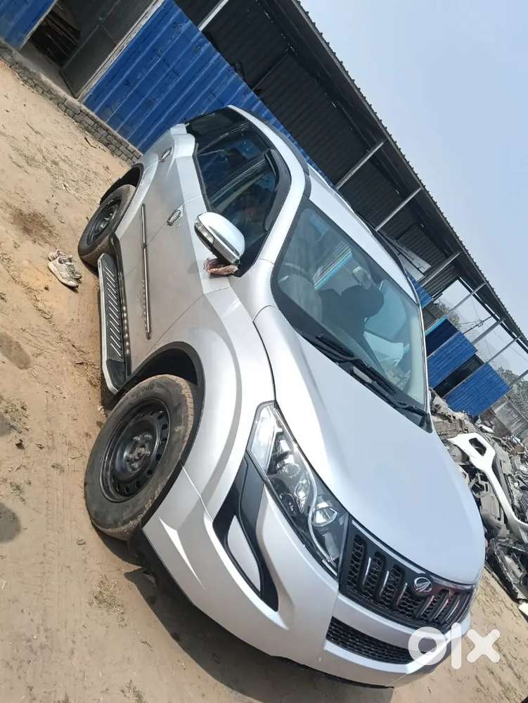 Mahindra Xuv500 2015 Diesel 68514 Km Driven