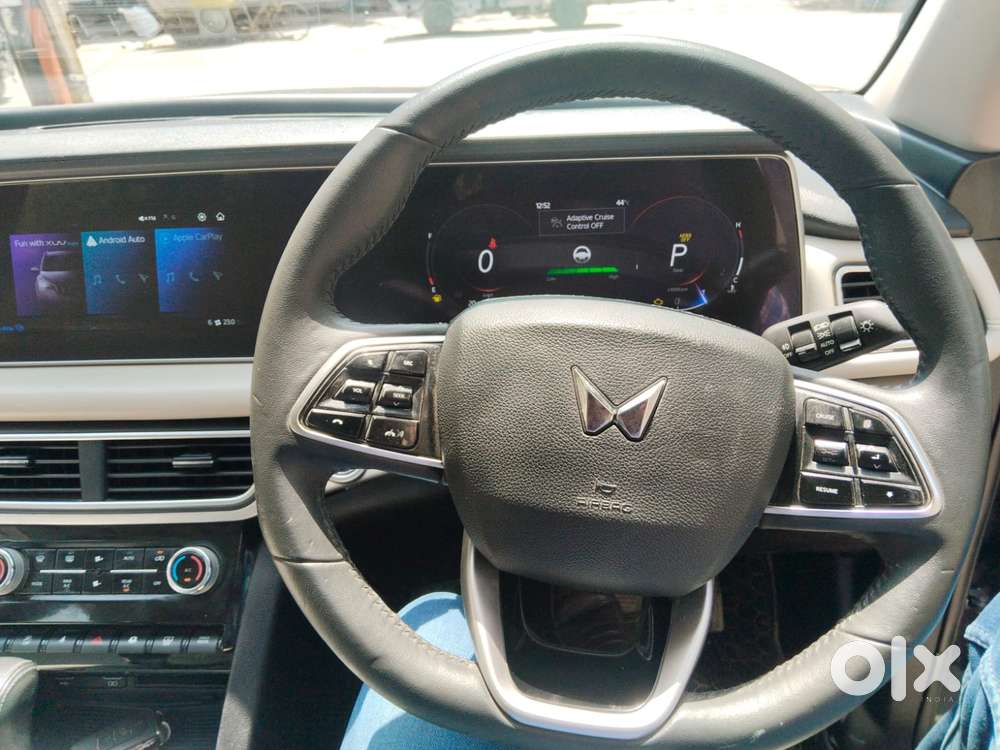 Mahindra Xuv700 2.2 Ax 7 Diesel At Luxury Pack Str, 2023, Diesel