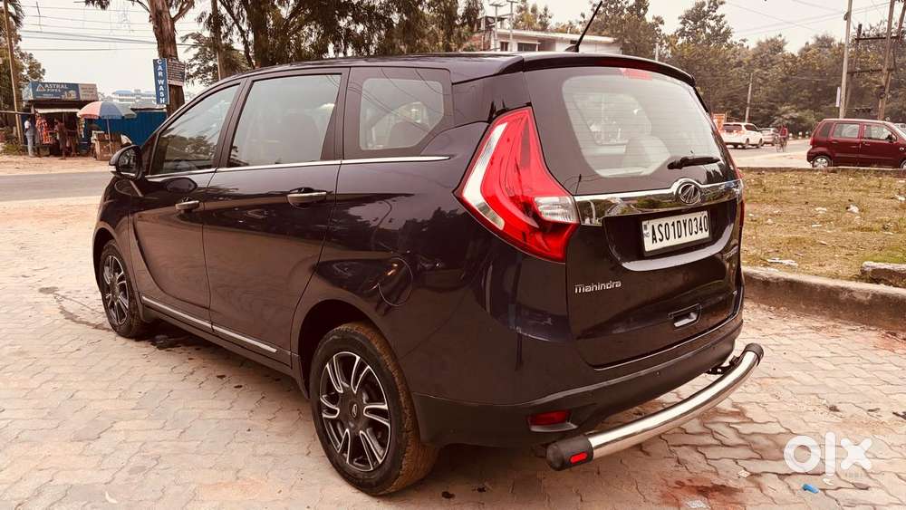 Mahindra Marazzo M8, 2019, Diesel