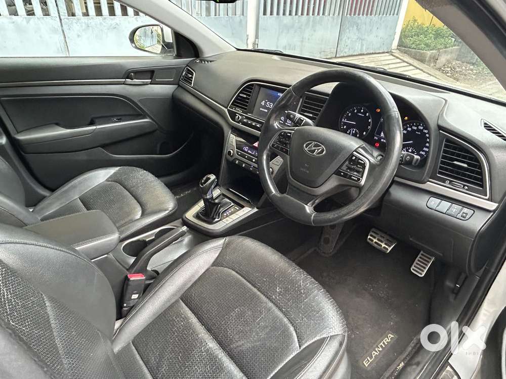 Hyundai New Elantra [ ] 2.0 Sx (o) Petrol At, 2016, Petrol