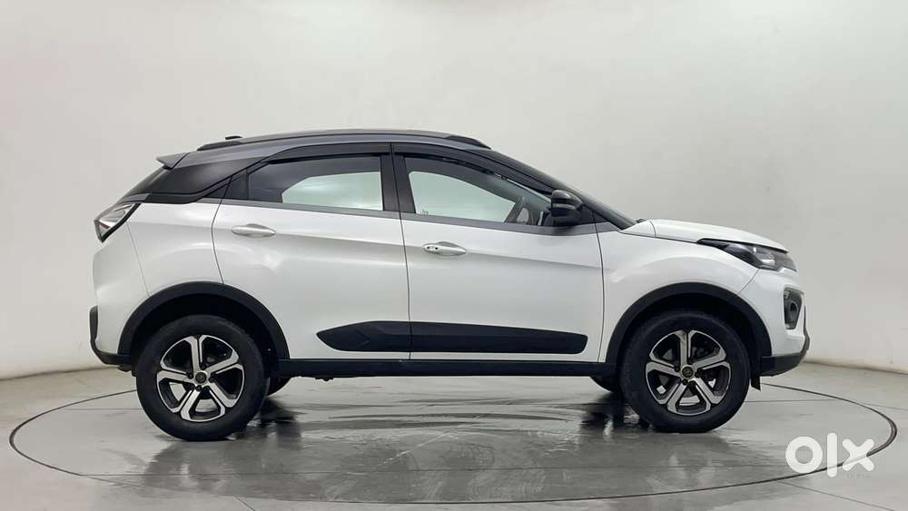 Tata Nexon 1.5 Revotorq Xza Plus S Amt, 2022, Petrol