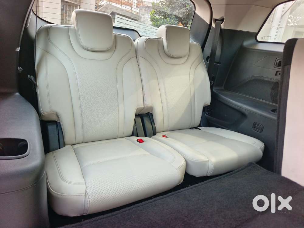 Mahindra Xuv700, 2021, Petrol