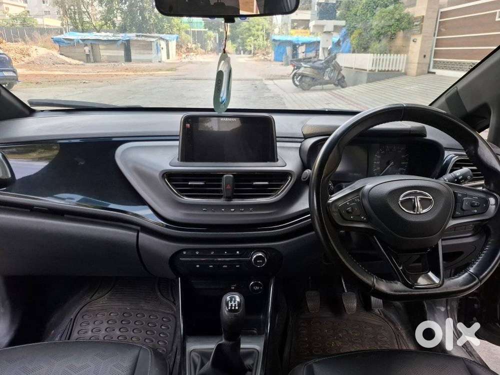 Tata Altroz Xz, 2022, Petrol