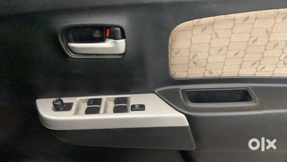 Maruti Suzuki Wagon R 1.0 Vxi, 2016, Petrol