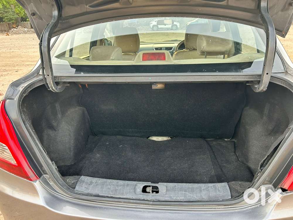 Maruti Suzuki Swift Dzire Vxi Optional, 2014, Petrol