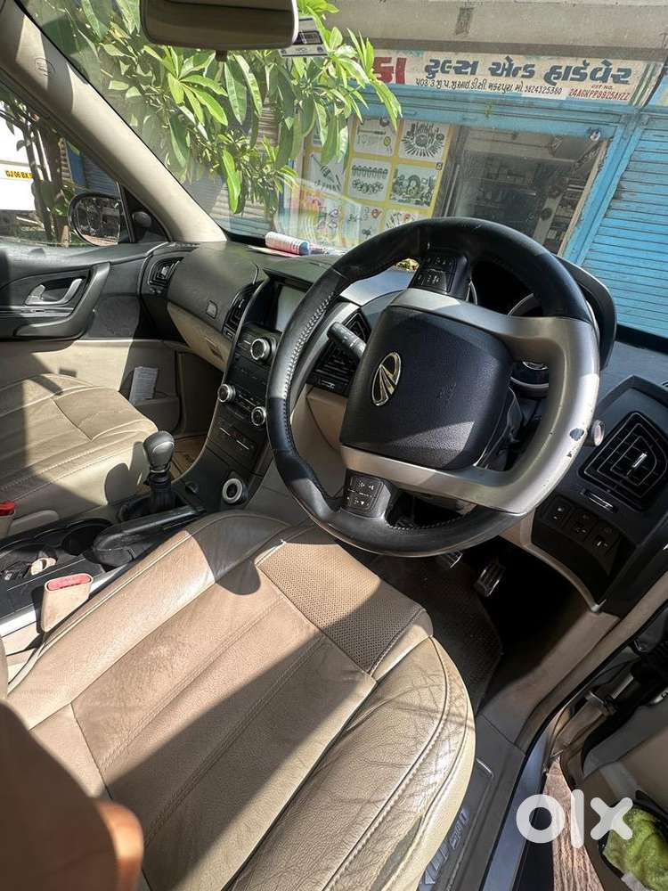 Mahindra Xuv500 2016 Diesel 126800 Km Driven