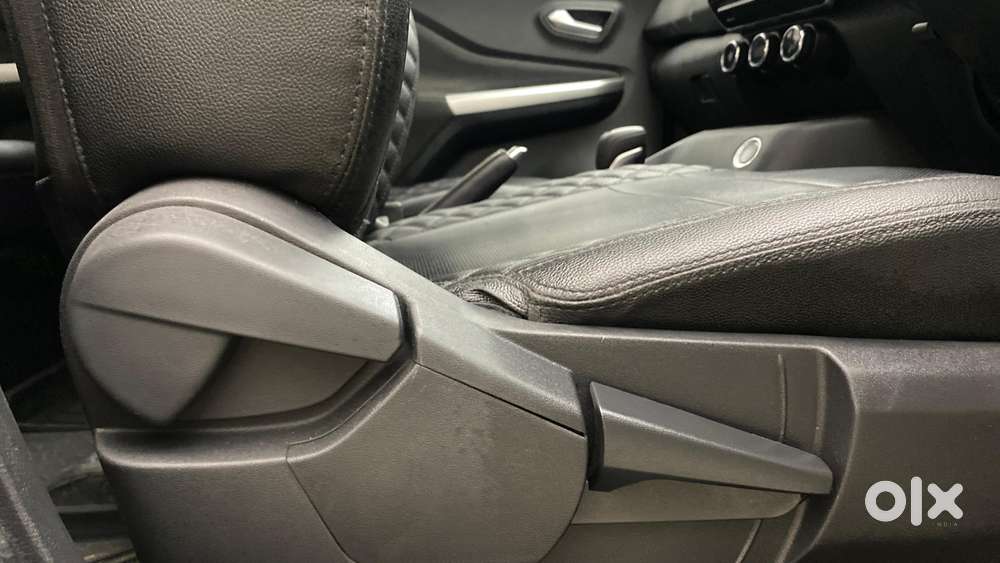 Nissan Magnite 1.0 Xv Premium Turbo (o) Dual Tone, 2022, Petrol