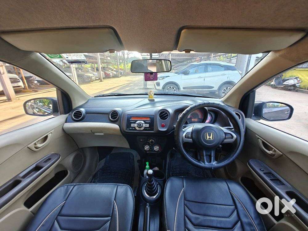 Honda Brio V Mt, 2013, Petrol