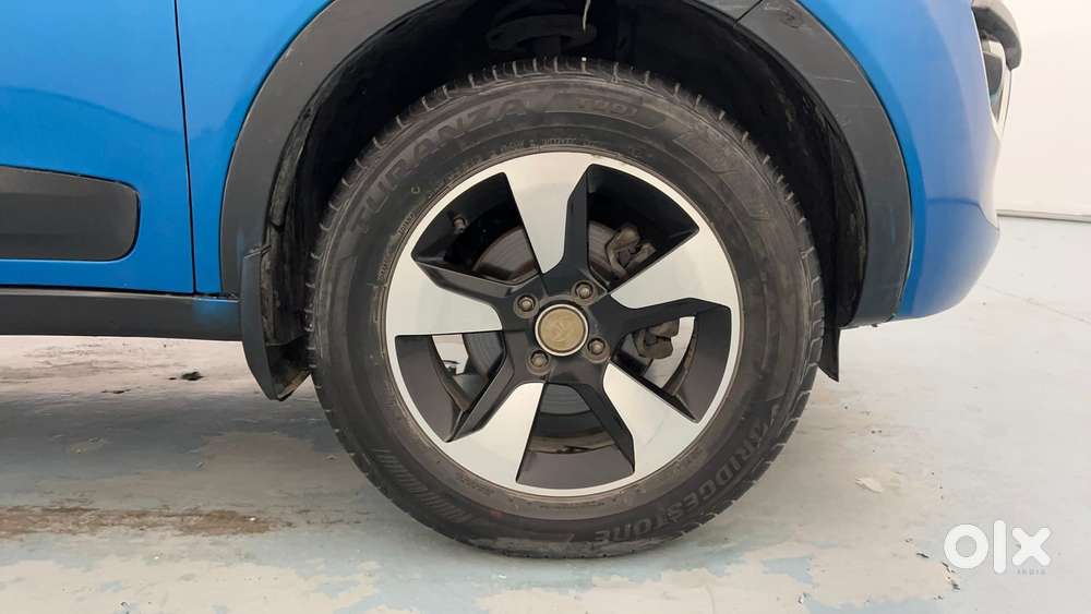Tata Nexon 1.2 Revotron Xza Plus (l), 2019, Petrol
