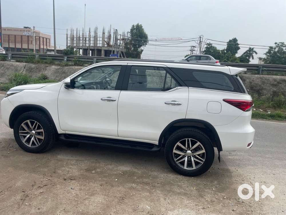 Toyota Fortuner Top Model First Owner