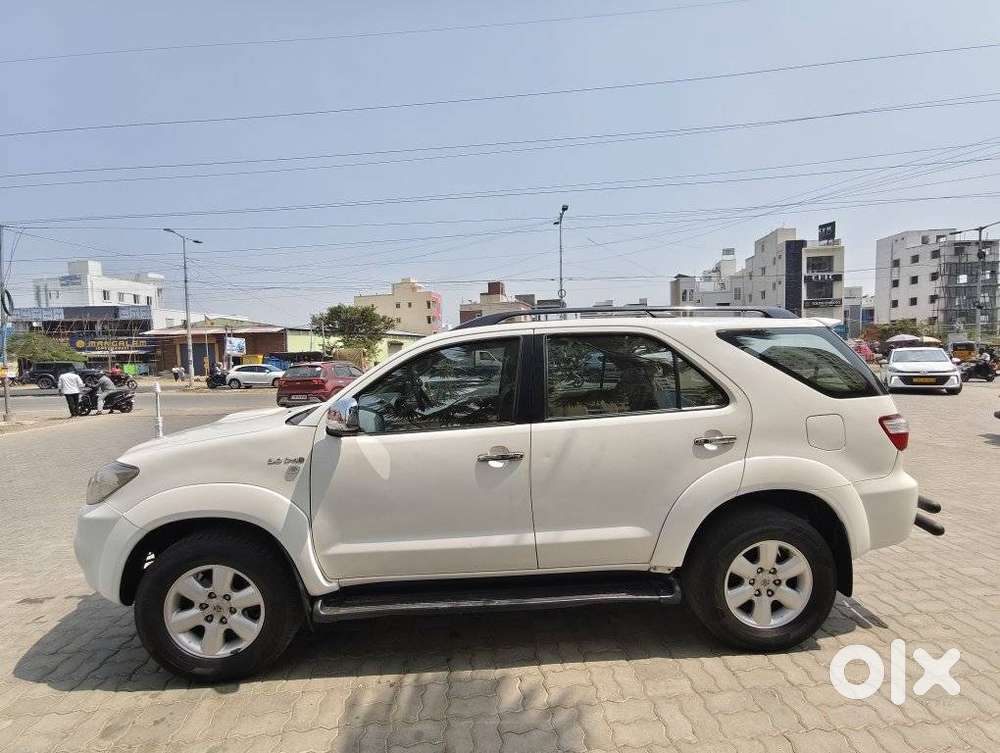 Toyota Fortuner 3.0 4x4 Manual, 2011, Diesel