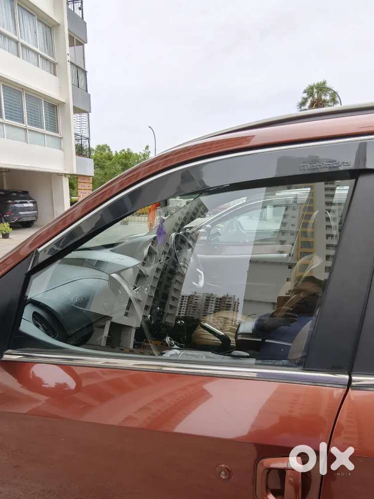 Mahindra Xuv500 W11 2018
