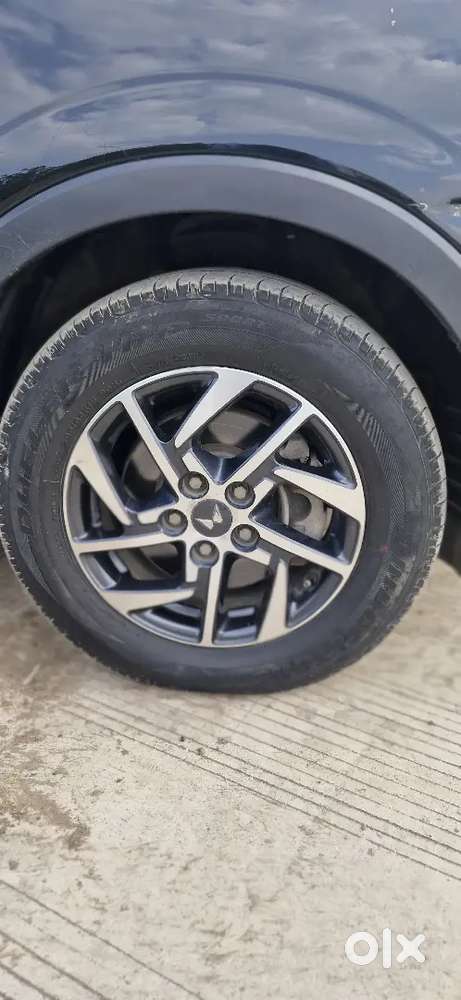 Mahindra Xuv300 2023 Diesel Well Maintained